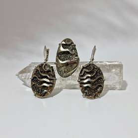 Гарнитур с аммонитом и пиритом (металл: нейзильбер,швензы серебро) фото
