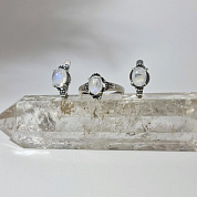Гарнитур адуляр (лунный камень). Серьги,кольцо 17.5 р-р,юв.сплав с покрытием серебра фото
