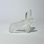 Сросток кристаллов горный хрусталь 60*50*15 мм фото
