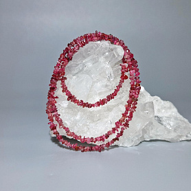 Бусы красная шпинель (р-р камня 1-5 мм), 46 см фото
